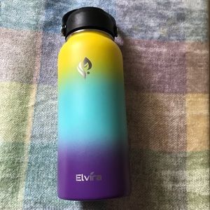 Elvira 32 oz Vacuum Insulated Stainless Steel Water Bottle
